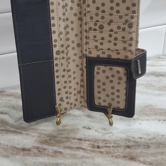 Relic Wallet - Picture 4 of 5